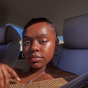 Meet your Posher, Ariel